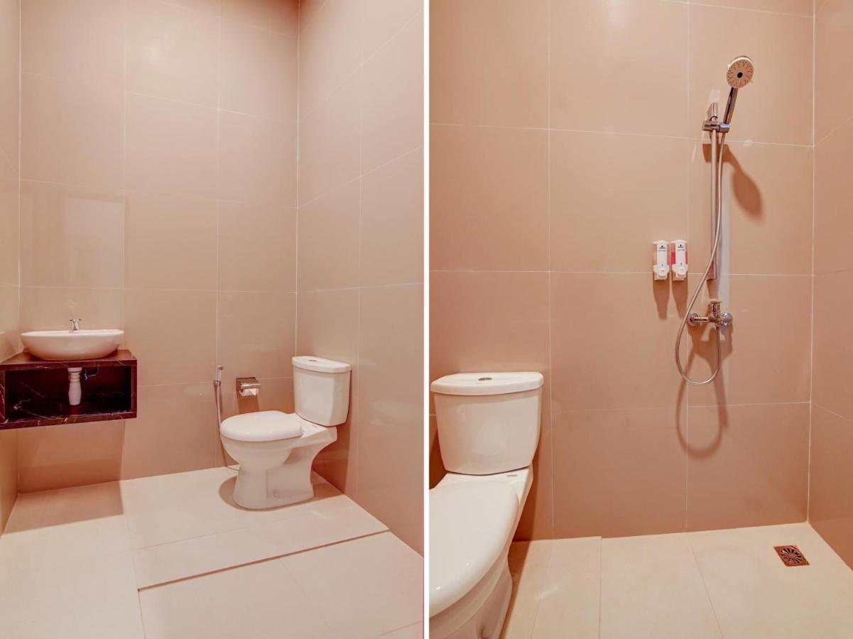 Capital O 90070 Giri Palma Hotel & Villas Malang Buitenkant foto